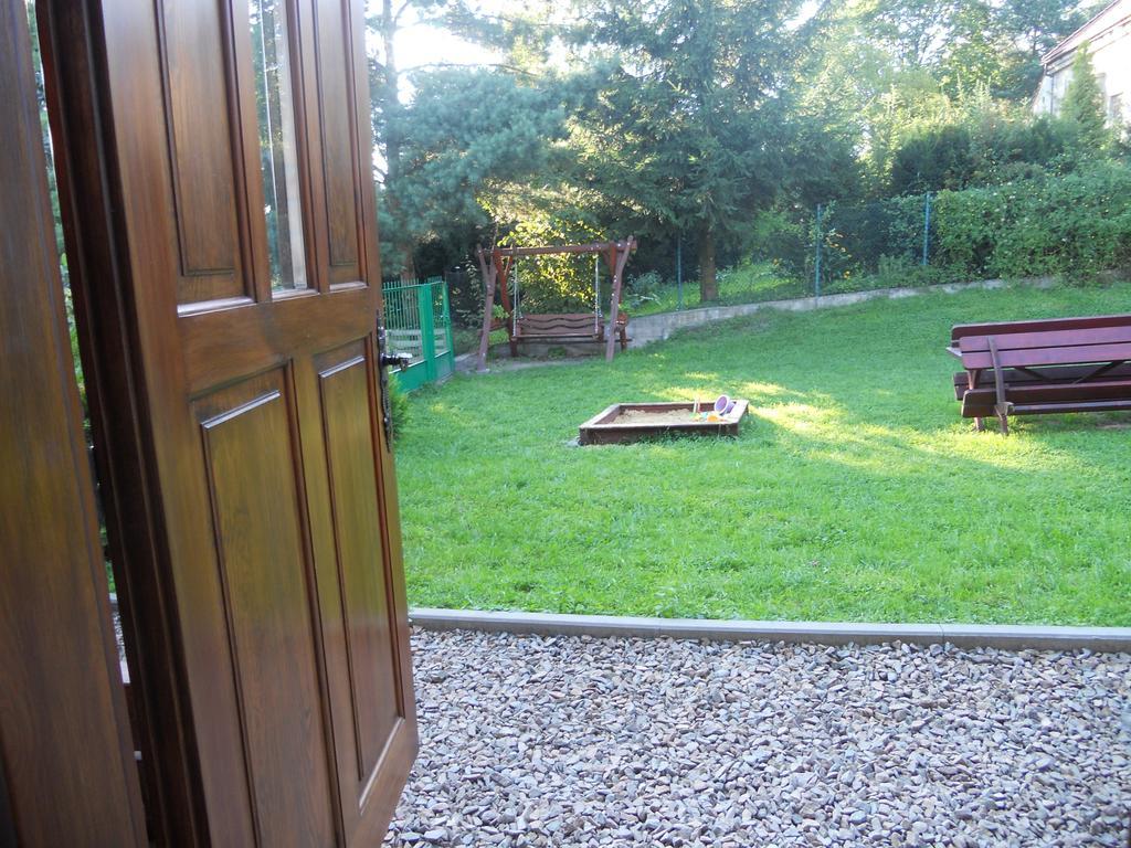 Dwor W Boleniu Villa Bagian luar foto